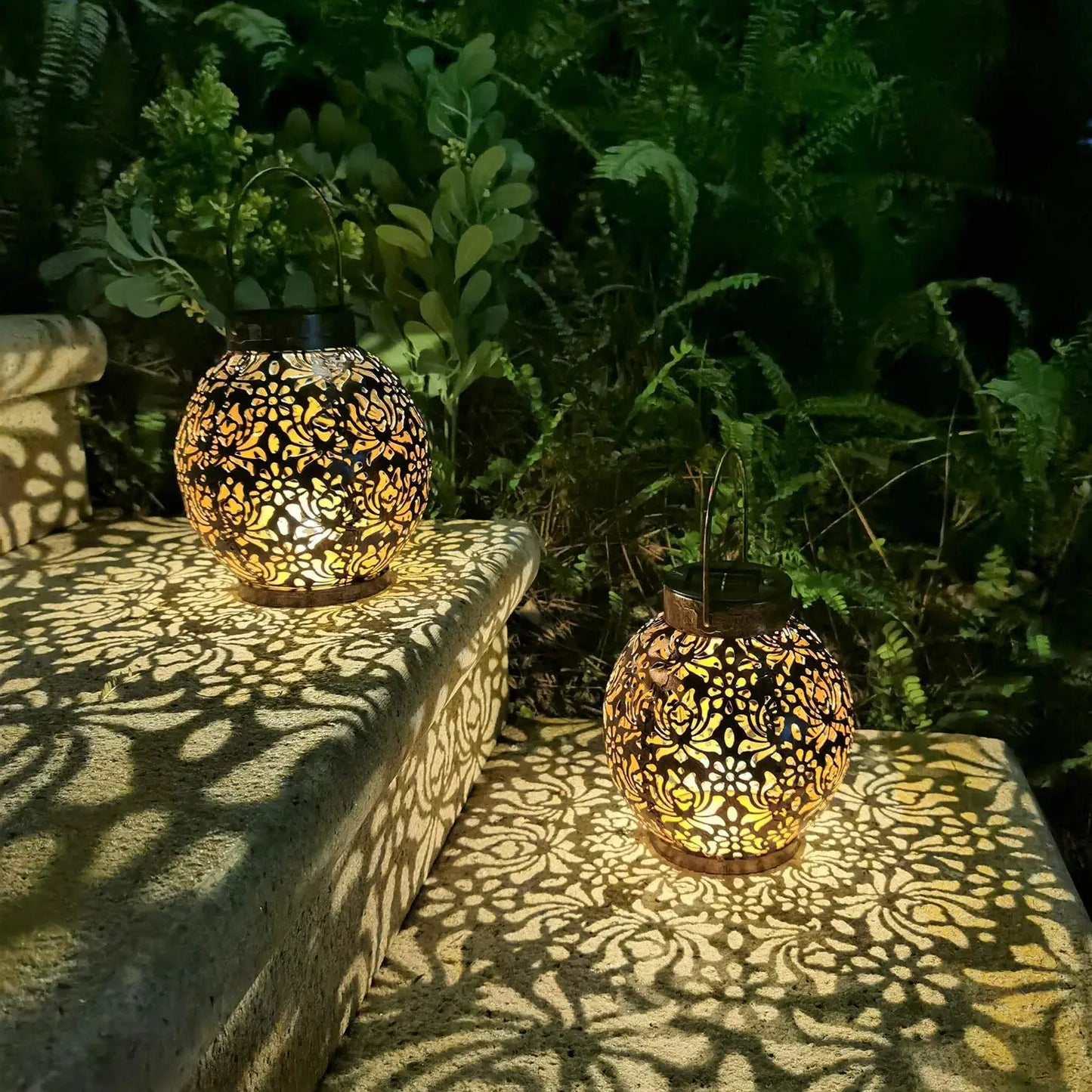 Lanterne Solaire Extérieure à LED – Décoration & Éclairage Automatique | Minseh