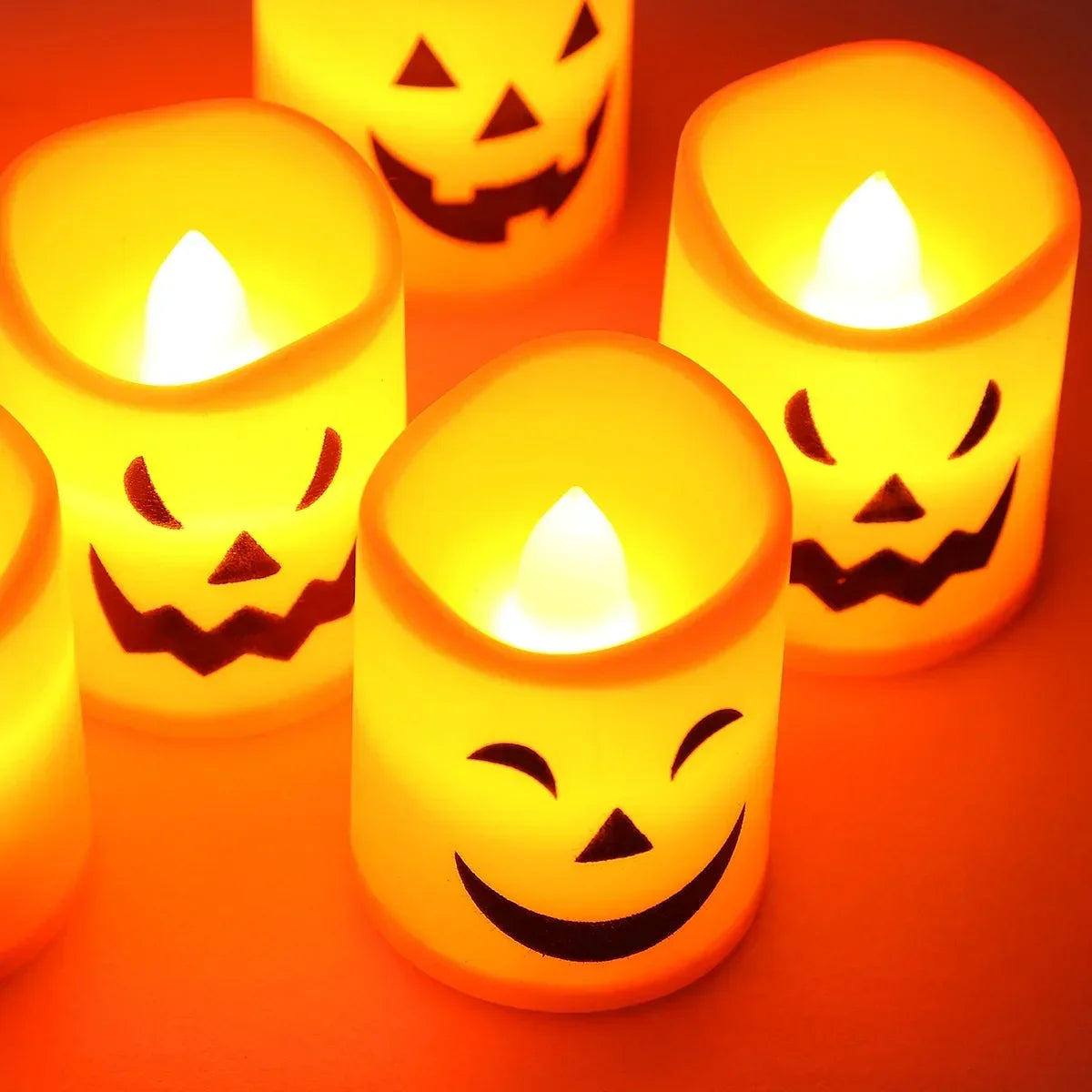 Bougies d’Halloween Minseh – Lot de 6 bougies LED Orange & Jaune à piles