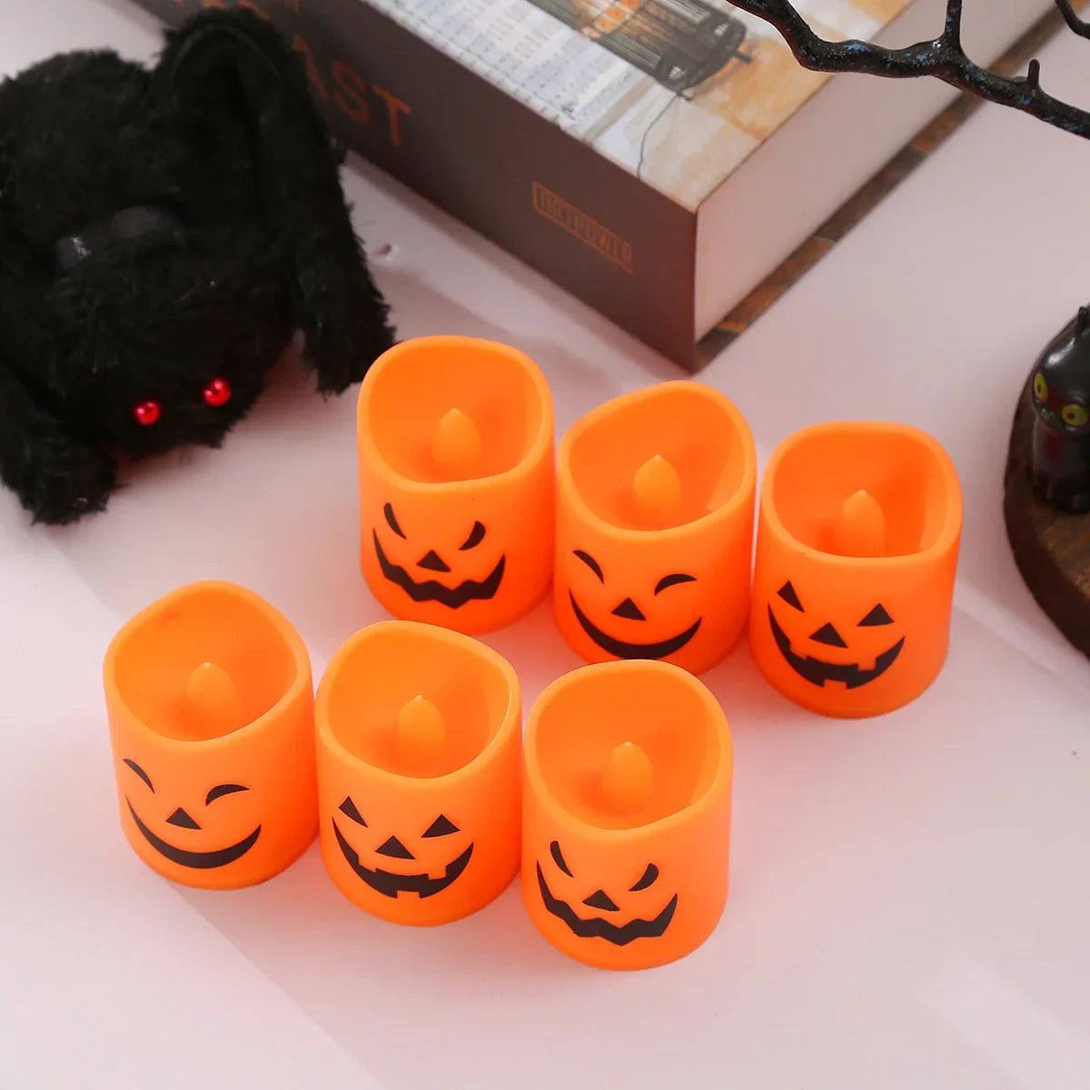 Bougies d’Halloween Minseh – Lot de 6 bougies LED Orange & Jaune à piles