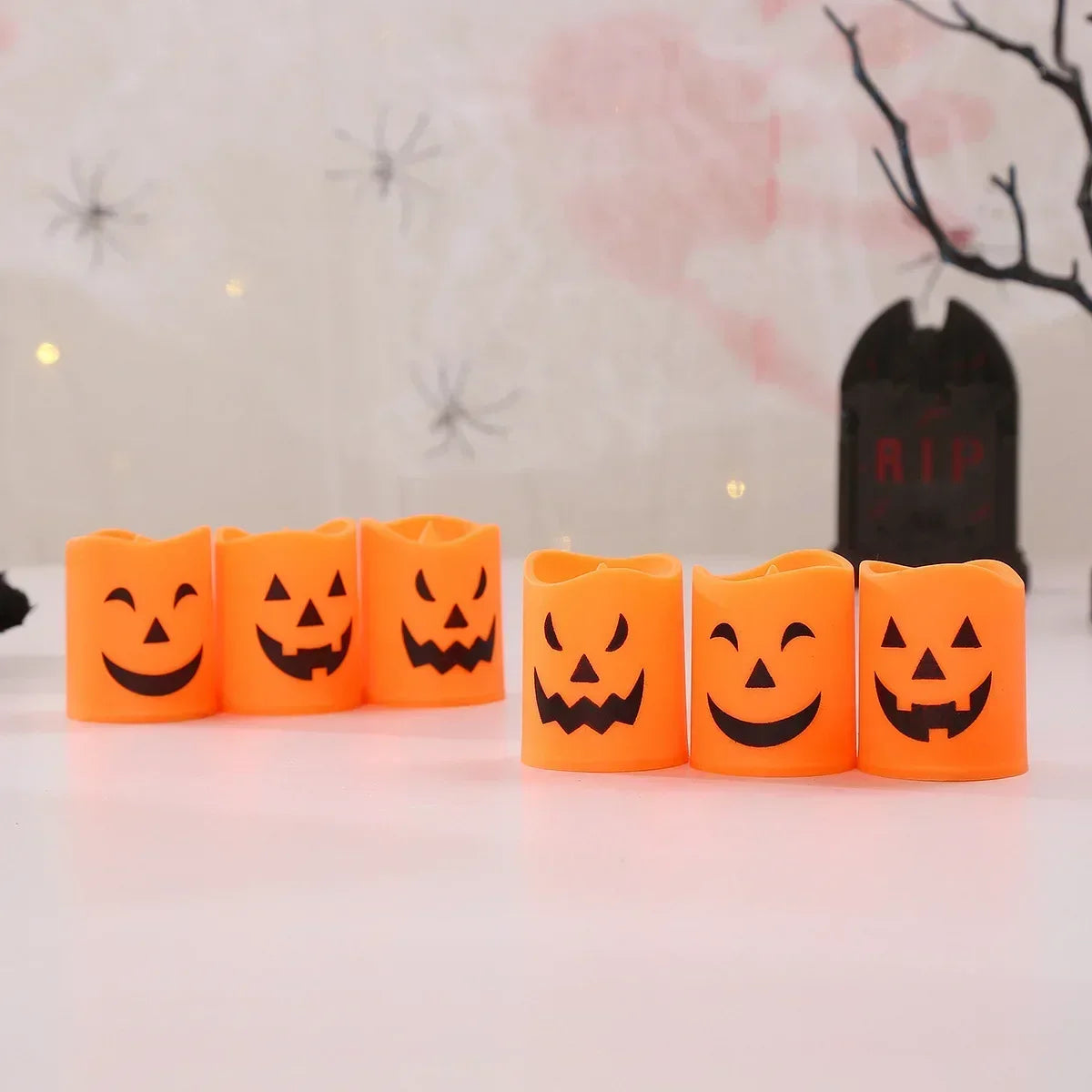 Bougies d’Halloween Minseh – Lot de 6 bougies LED Orange & Jaune à piles